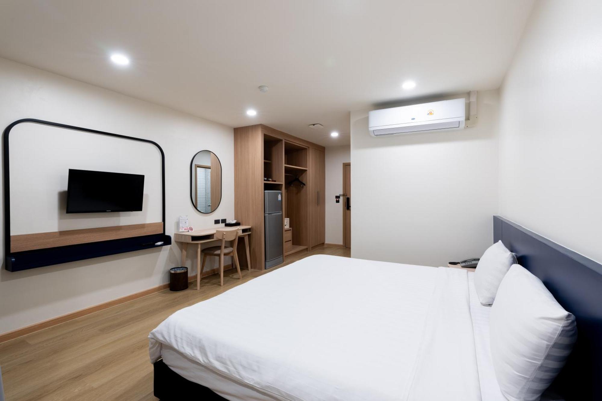 Ca Hotel And Residence Phuket - Sha Extra Plus Eksteriør bilde